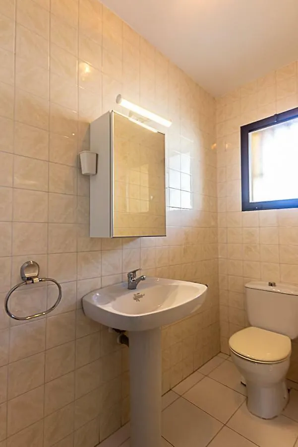 797 Holiday Rentals - Adosado Para 6 A 1 Min De La Playa Carihuela 토레몰리노스 펜션