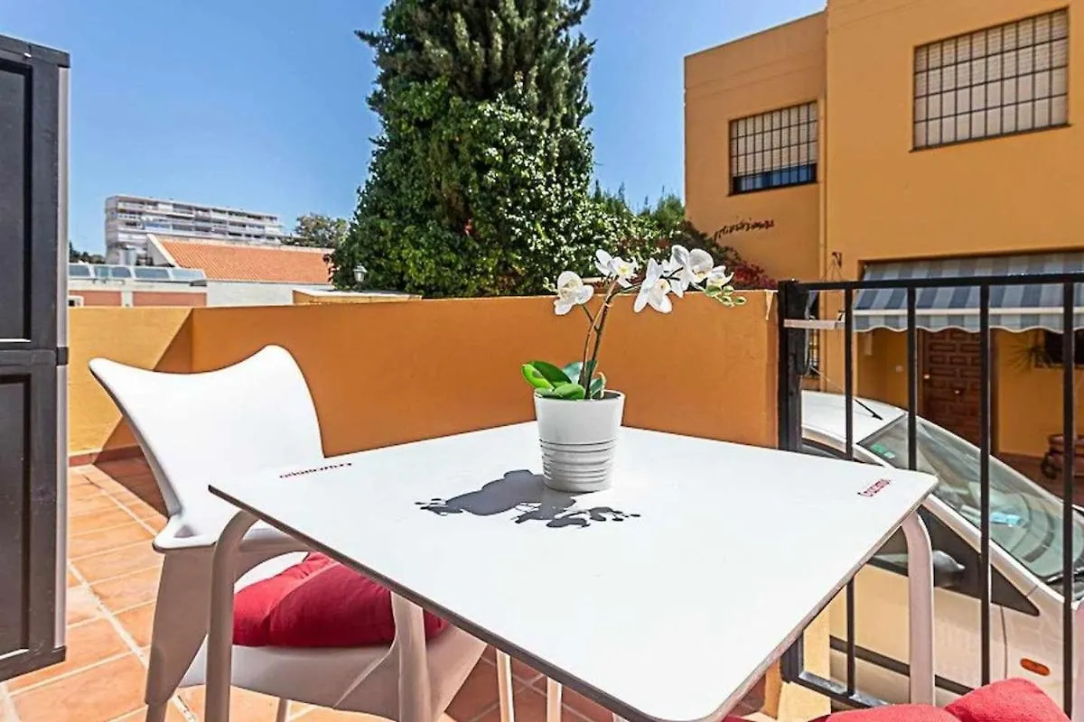797 Holiday Rentals - Adosado Para 6 A 1 Min De La Playa Carihuela Torremolinos 0*,