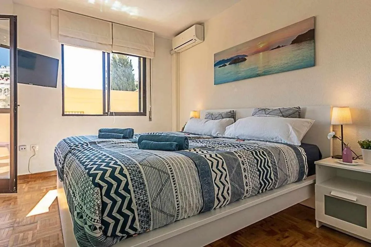 797 Holiday Rentals - Adosado Para 6 A 1 Min De La Playa Carihuela Torremolinos Spain