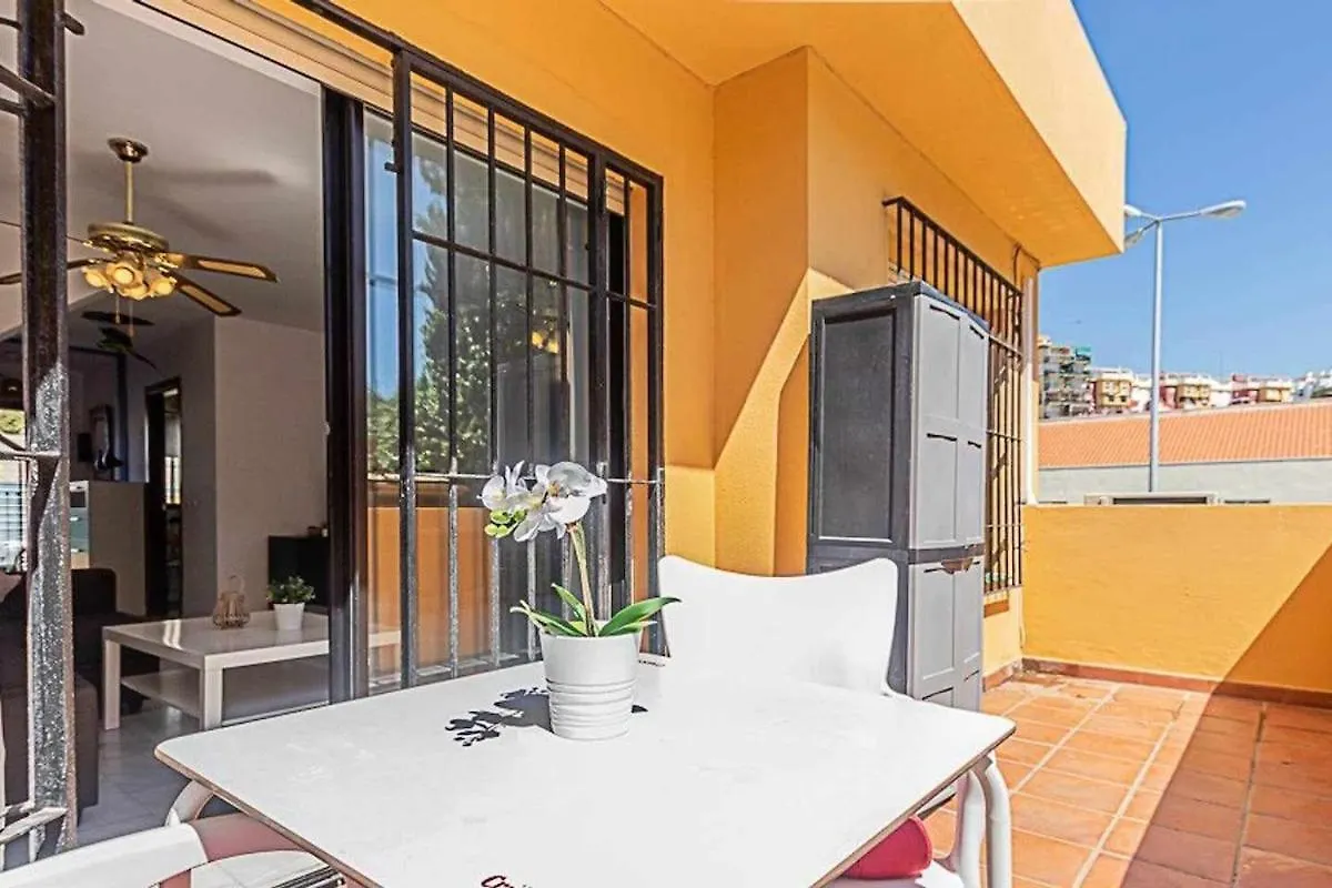 797 Holiday Rentals - Adosado Para 6 A 1 Min De La Playa Carihuela Torremolinos 0*,